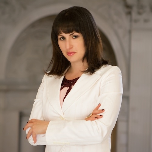 Hinden Headshot